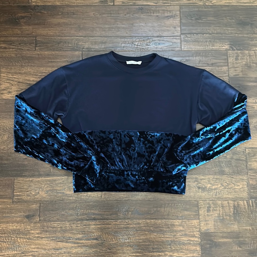 Chloe & Katie velvet remix sweatshirt dark blue crewneck crop look MEDIUM